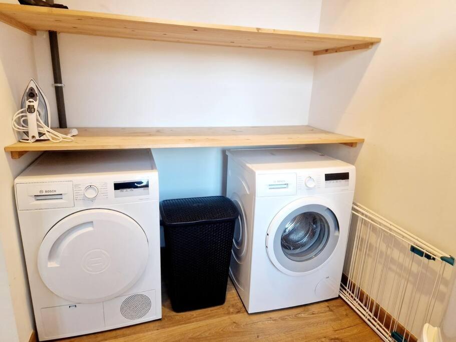 L'Urbain Yourhosthelper Apartment แชร์บูร์ก อ็อง กงต็องแต็ง ภายนอก รูปภาพ
